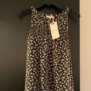 new with Pleione   sleeveless tops with smocking detail